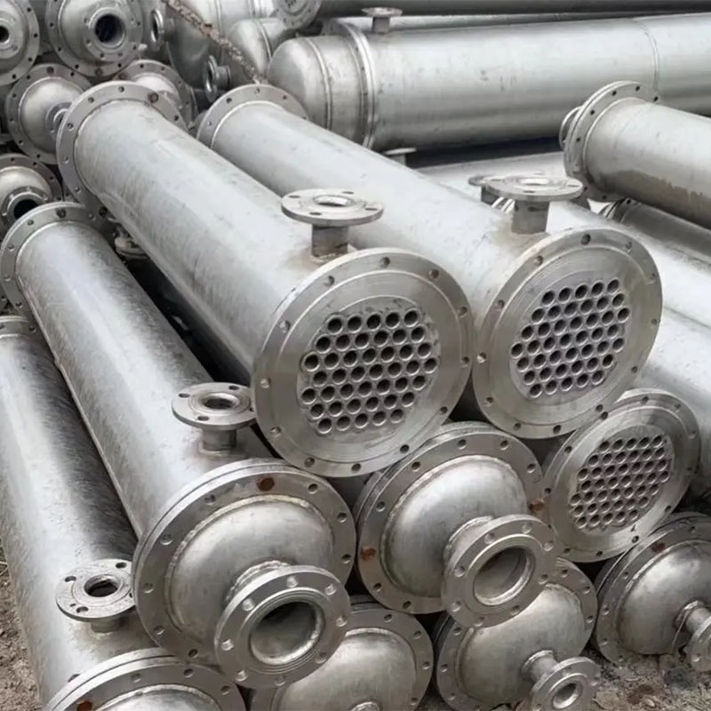 Quelles sont les caractéristiques structurelles de l'échangeur de chaleur de coque verticale et de tube?
