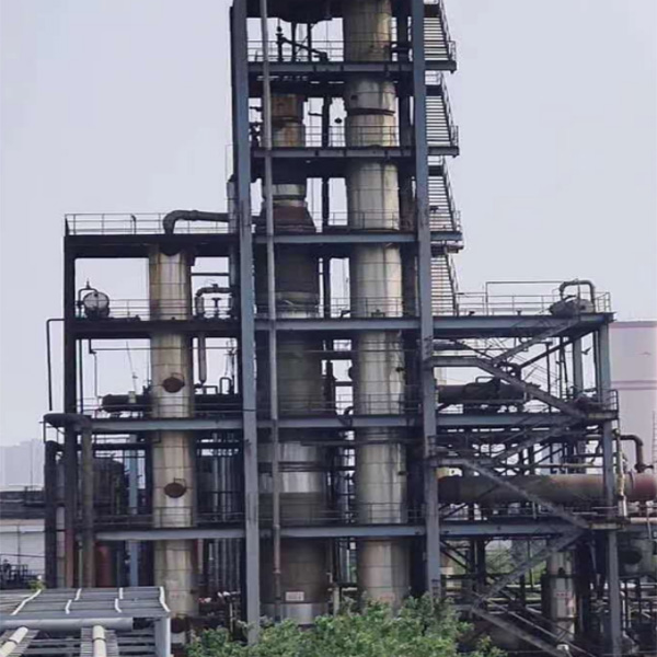 Colonnes ou tour de déshydratation industrielle